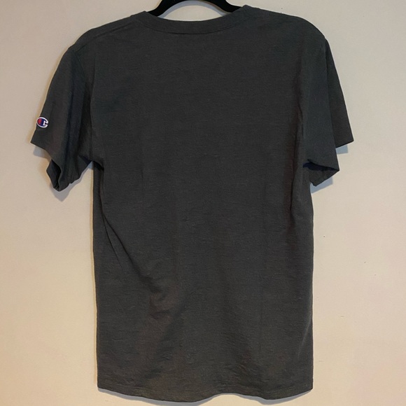 Champion T-Shirt - Picture 2 of 2